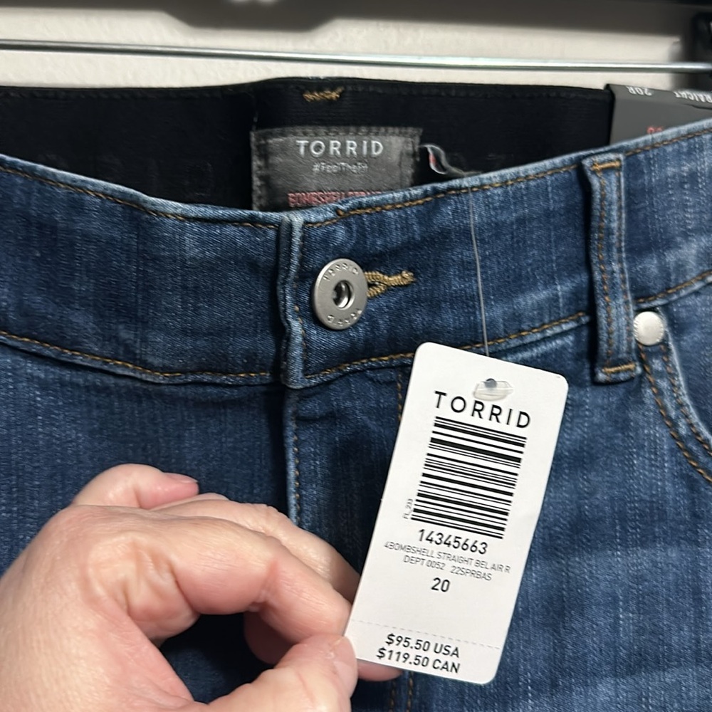 Torrid bombshell straight denim jeans 20 regular premium stretch New - Picture 2 of 5